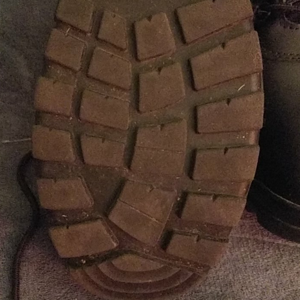 Smith's Boots - Picture 5 of 10